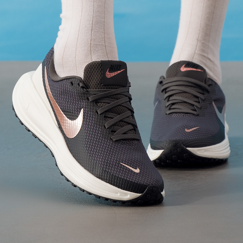 Nike Women's Shoes Original Li - Lightweight Road Running Shoes review and price